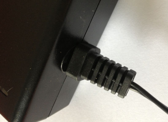 Adaptateur de bureau 90VAC - 264VAC de puissance de carnet, au-dessus du courant, protection de court-circuit