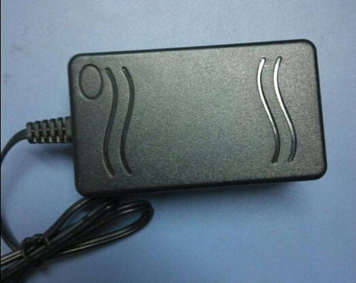 Adaptateur de bureau 7V 2570mA EN60950 de puissance d'adaptateurs de contrôle de la sécurité
