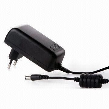 11.4V-12.6V, alimentation d'énergie de Miniwatts d'adaptateurs de puissance de voyage de 5mA-2A Ktec avec la montée subite 5KV et CCE V