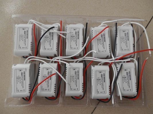 conducteur constant 10W du courant LED de 1A 150ma avec l'entrée universelle à C.A.