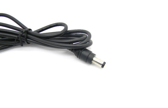 L'adaptateur de puissance de commutation de Destkop 12V 2A pour l'affichage à cristaux liquides TV, FCC pièce 15 la classe B