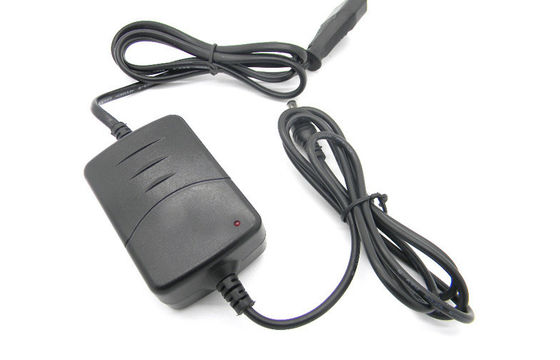 L'adaptateur de puissance de commutation de Destkop 12V 2A pour l'affichage à cristaux liquides TV, FCC pièce 15 la classe B