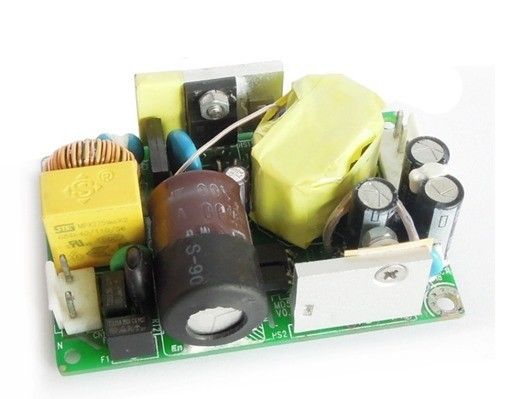 EN61000-3-2 la puissance médicale standard Suppies 50W a produit 15V/2.67A MD50-220S15