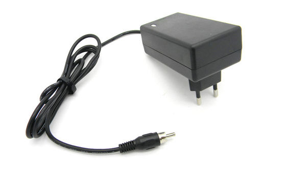 100-240VAC a entré l'adaptateur de puissance de Mur-bâti de la prise 16V 2A d'UE RCA Jack pour Santral