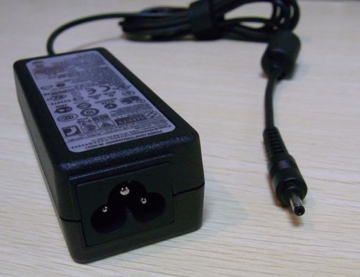 Chargeur compatible d'adaptateur à C.A. de puissance d'ordinateur portable de Samsung PA-1400-14
