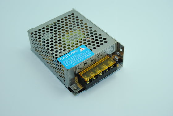 alimentations d'énergie universelles de télévision en circuit fermé de C.C 5A de 60W 12V pour l'appareil-photo de télévision en circuit fermé