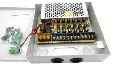 Alimentation d'énergie d'appareil-photo de télévision en circuit fermé des 9 Manche, boîte d'alimentation d'énergie de télévision en circuit fermé de 12V 5Amps