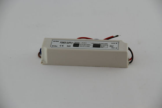 300 VCA de 3A 36W de gamme complète de conducteur imperméable constant de la tension LED pour l'appareil-photo de télévision en circuit fermé