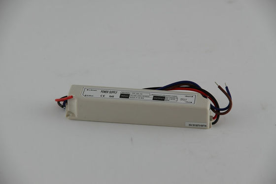 Intense conducteur constant de la tension LED du luminosité 12V 20W imperméable avec le C.A. universel