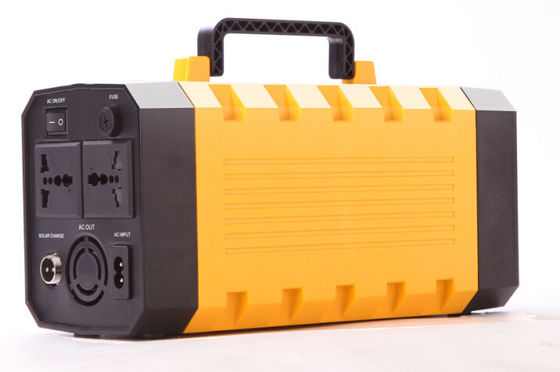 alimentation d'énergie ininterrompue de 110V/220V UPS avec la lumière de LED et le panneau solaire