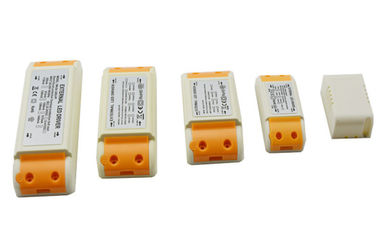 Rendement élevé 10W - 18W conducteur constant 0.8A RoHS, 47Hz du courant LED - 63Hz