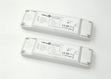 La tension constante Dimmable de bande de LED a mené le conducteur 40W 24Vdc RC obscurcissant